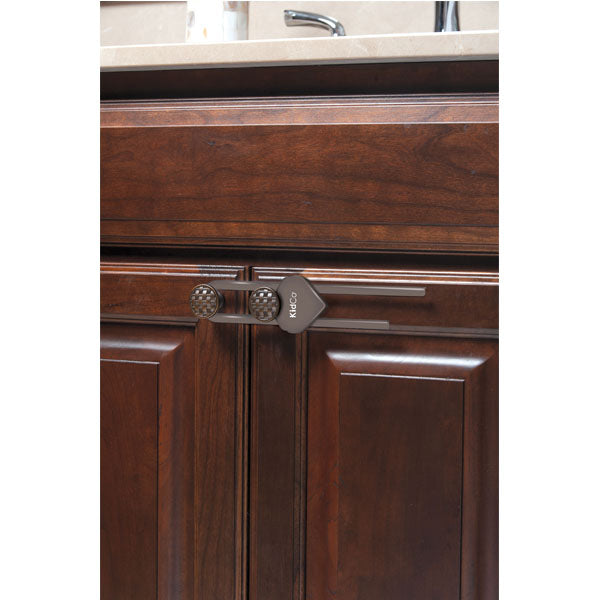 Kidco® Sliding Cabinet Lock (2/Pkg) Brown | كيدكو انزلاق براون مجلس الوزراء قفل (2/Pkg)